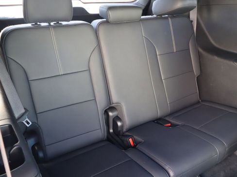 Used 2024 GMC Acadia Elevation w/ Black Edition image 36