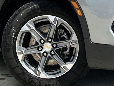 Used 2025 Chevrolet Blazer LT image 10