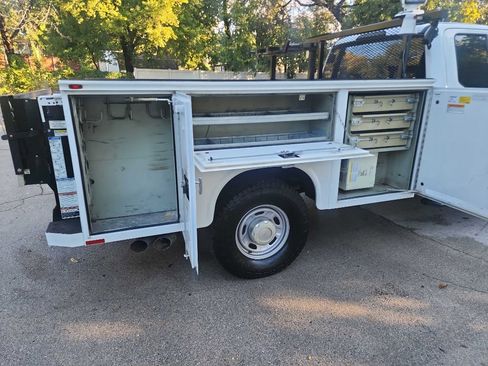 Used 2017 Ford F350 XL w/ Power Equipment Group AWD/4WD image 13