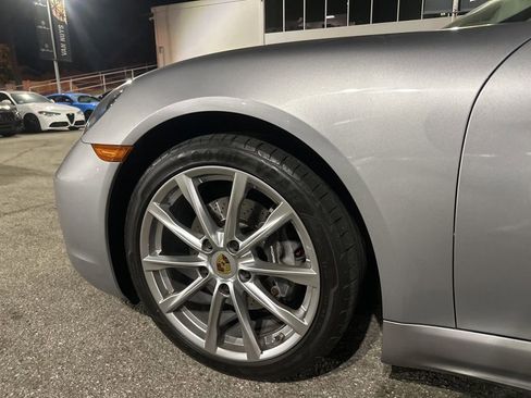 Used 2017 Porsche 718 Cayman image 7