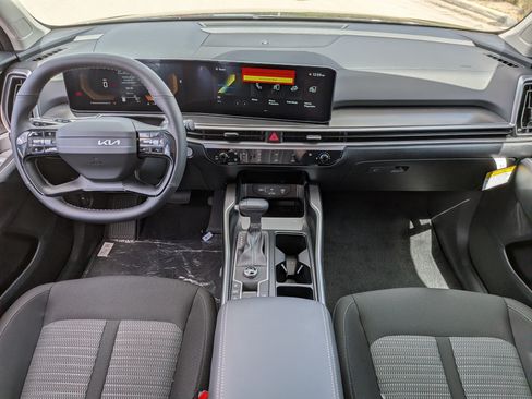 New 2026 Kia Sorento LX FWD image 19