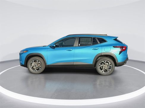 New 2026 Chevrolet Trax LT w/ Driver Confidence Package image 5