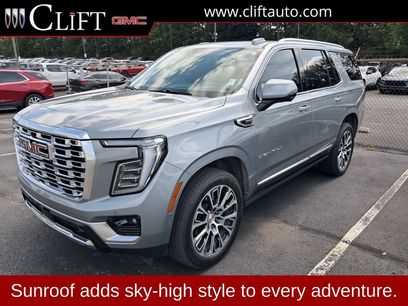 Used 2025 GMC Yukon Denali w/ Sun & Power Step Package
