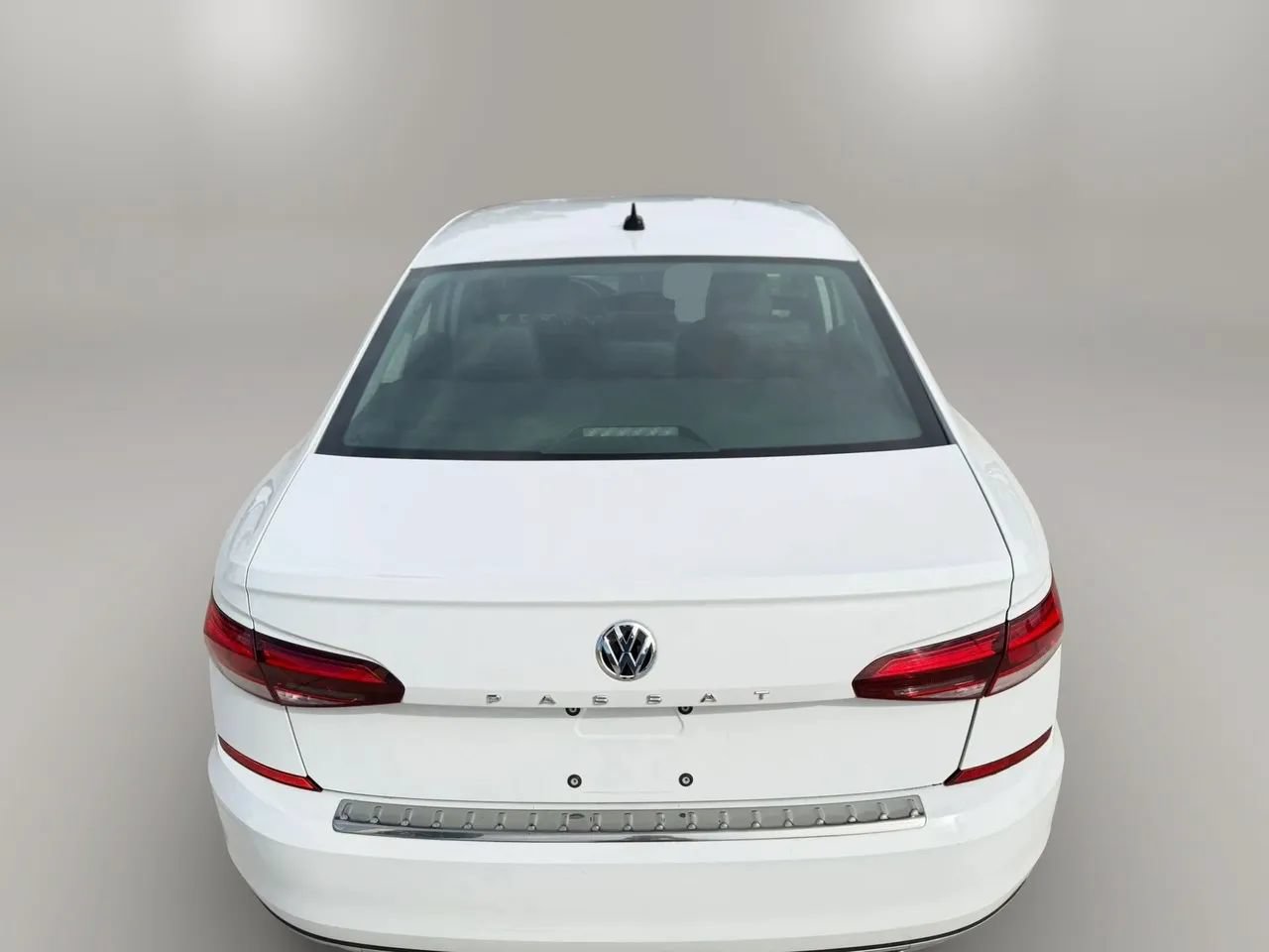 Used 2022 Volkswagen Passat 2.0T SE FWD image 8