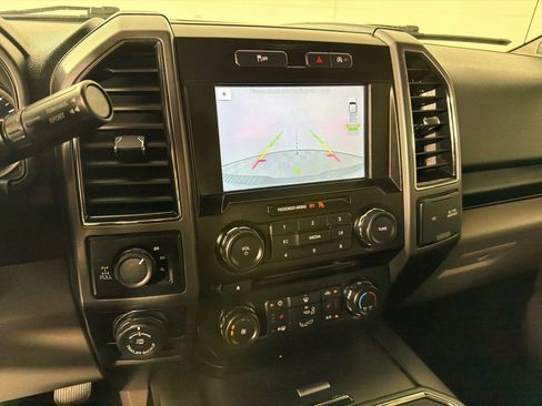 Used 2017 Ford F150 XLT w/ Equipment Group 302A Luxury AWD/4WD image 16