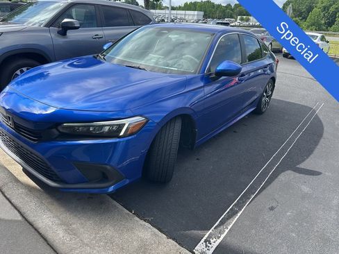 Used 2022 Honda Civic EX image 2