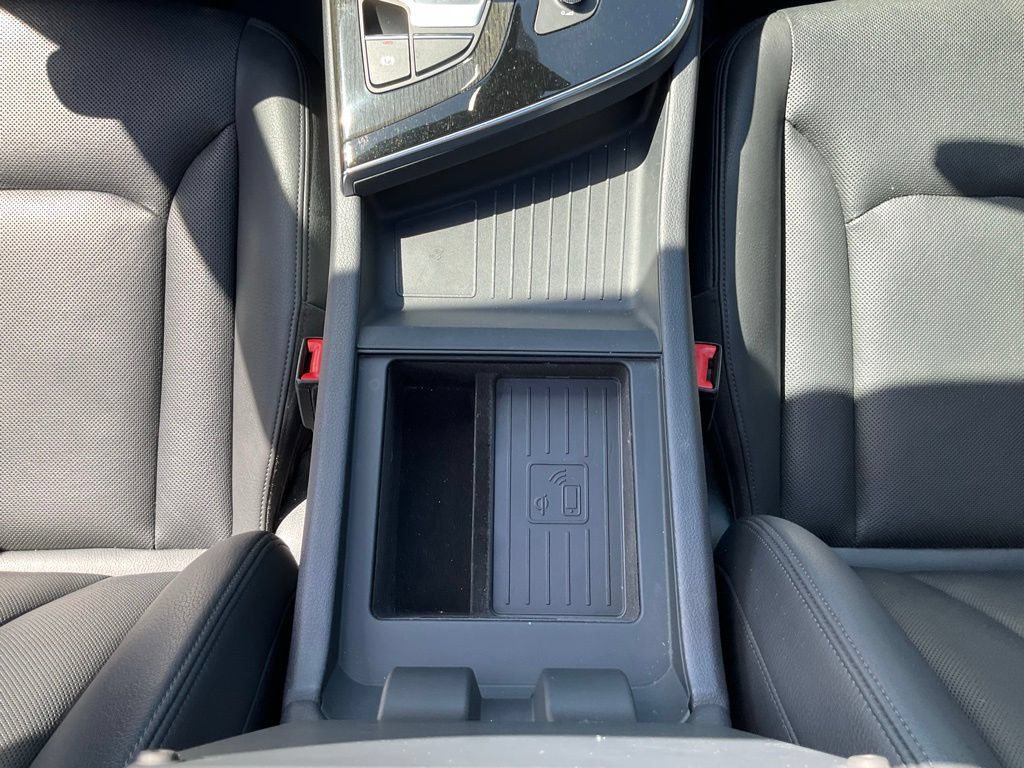 Used 2019 Audi Q7 3.0T Prestige w/ Prestige Package AWD/4WD image 54