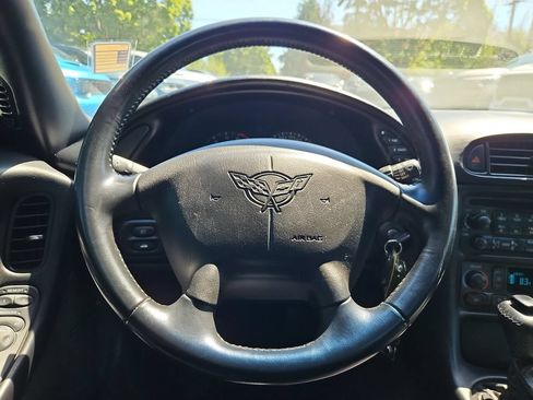 Used 1999 Chevrolet Corvette Convertible w/ Memory Pkg RWD image 18