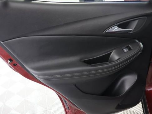 Used 2022 Buick Encore GX Essence w/ Advanced Technology Package image 27