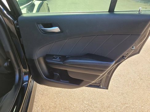 Used 2022 Dodge Charger R/T w/ Blacktop Package RWD image 10