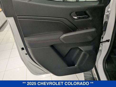 New 2025 Chevrolet Colorado Z71 w/ Midnight Edition image 24