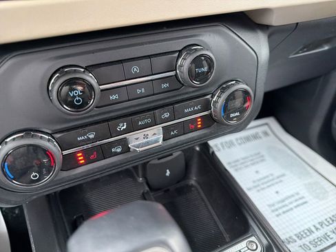 Used 2025 Ford Bronco Big Bend image 42