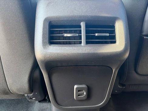 Used 2024 GMC Terrain SLE w/ Driver Convenience Package AWD/4WD image 29