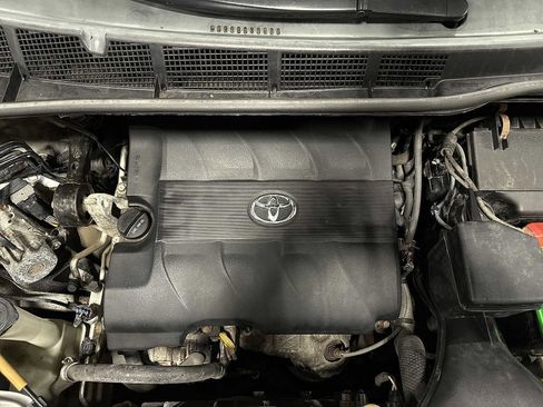 Used 2014 Toyota Sienna LE image 11