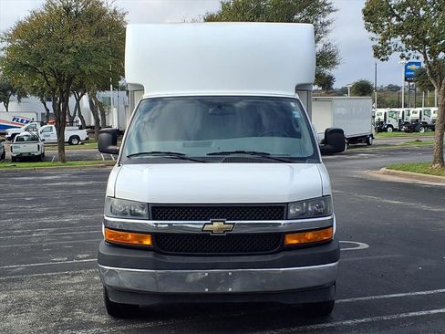 Used 2021 Chevrolet Express 3500 w/ Power Convenience Package image 2