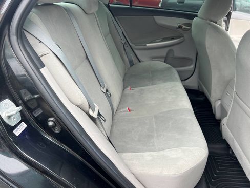 Used 2012 Toyota Corolla LE FWD image 11