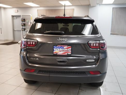 Used 2020 Jeep Compass Latitude w/ Cold Weather Group AWD/4WD image 8