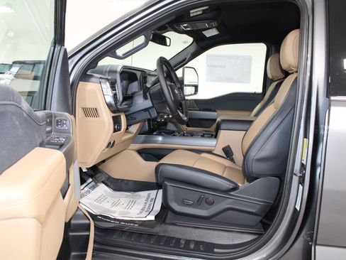 New 2026 Ford F250 Lariat w/ Chrome Package image 23