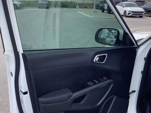 Used 2021 Kia Soul S image 17