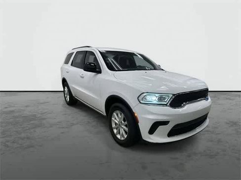 Used 2023 Dodge Durango SXT image 6