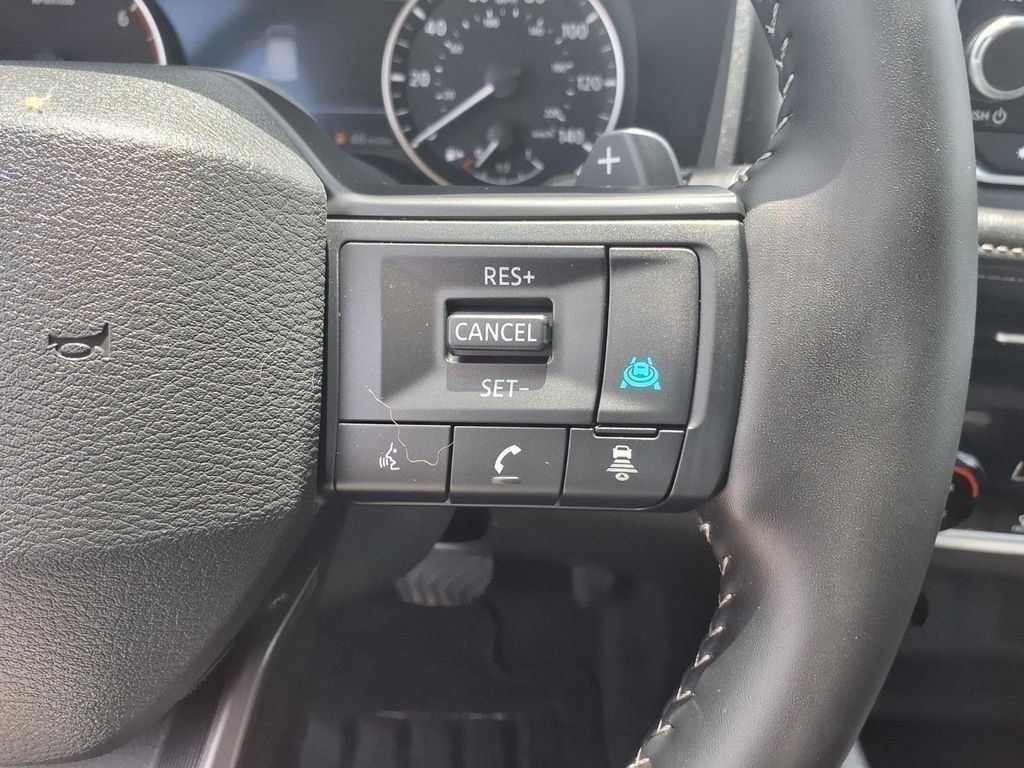 Used 2026 Nissan Rogue SV FWD image 9
