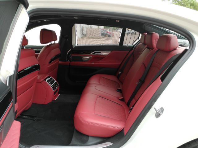 Used 2020 BMW ALPINA B7 xDrive w/ Ambient Air Package AWD/4WD image 20