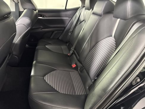 Used 2023 Toyota Camry SE FWD image 13