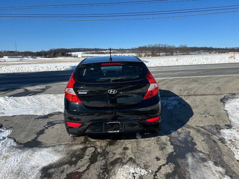 Used 2017 Hyundai Accent SE image 11