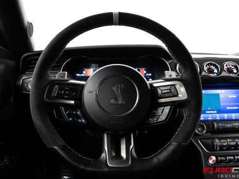 Used 2022 Ford Mustang Shelby GT500 w/ Technology Package RWD image 29