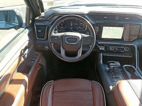 Used 2024 GMC Sierra 1500 Denali Ultimate AWD/4WD image 11