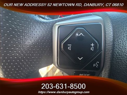 Used 2020 Toyota 4Runner SR5 AWD/4WD image 13