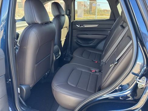 New 2025 MAZDA CX-5 Signature image 8