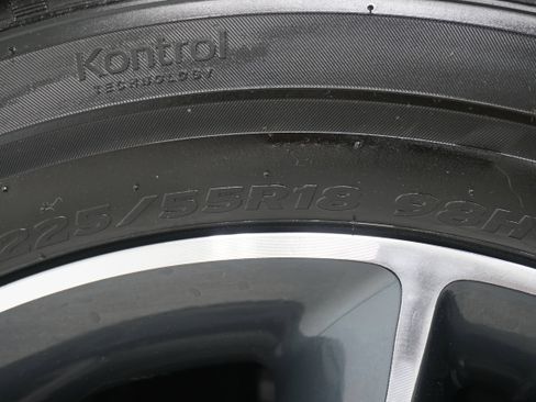 Used 2021 Buick Encore GX Select image 24