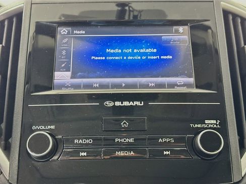 Used 2017 Subaru Impreza 2.0i Premium image 18