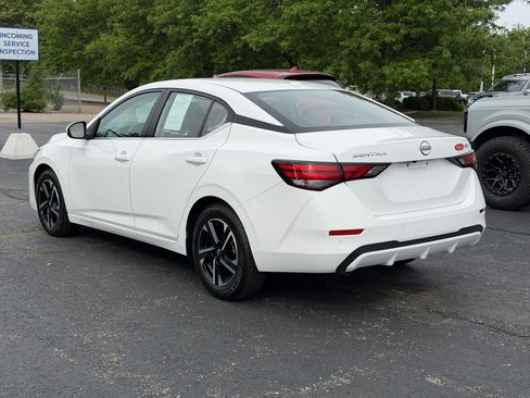 Used 2024 Nissan Sentra SV FWD image 3