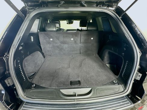 Used 2020 Jeep Grand Cherokee Altitude RWD image 29