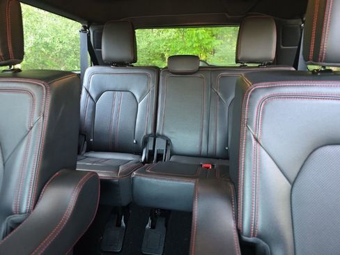 Used 2024 Ford Expedition Max Limited AWD/4WD image 22