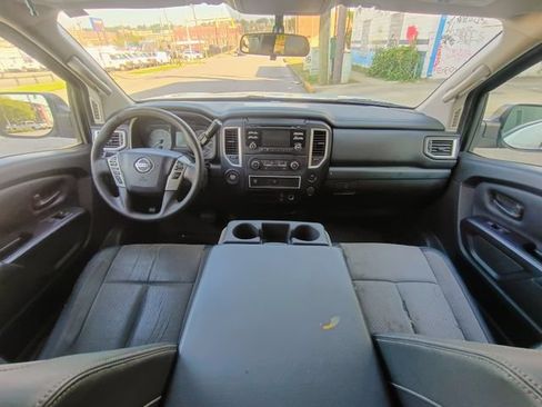 Used 2018 Nissan Titan S w/ S Utility Package RWD image 32