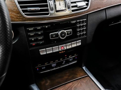 Used 2014 Mercedes-Benz E 350 4MATIC Wagon image 23
