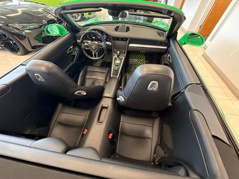Used 2017 Porsche 911 Carrera RWD image 19