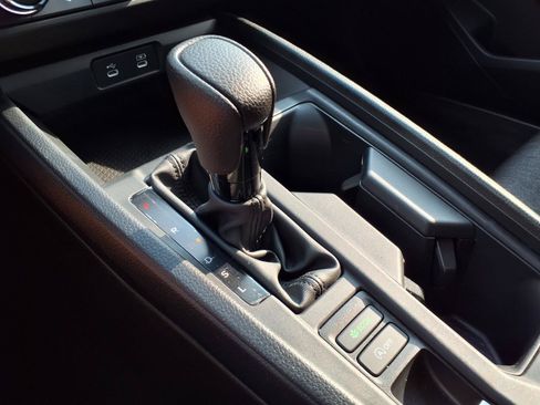 Certified 2023 Honda Accord LX image 11