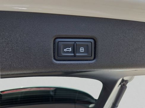 Certified 2025 Audi Q5 Premium w/ Convenience Package AWD/4WD image 24