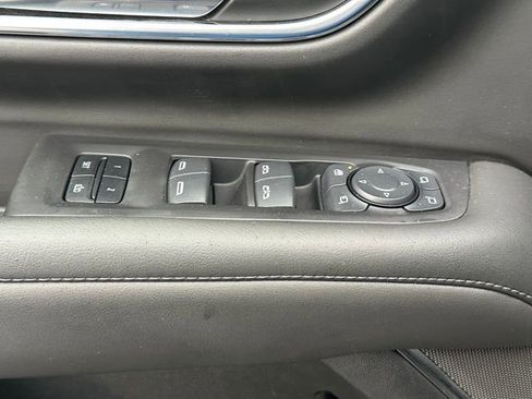 Used 2024 Chevrolet Suburban Z71 w/ Luxury Package image 24