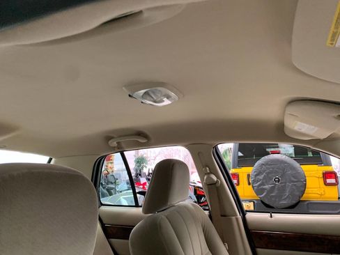 Used 2005 Mercury Grand Marquis GS image 20