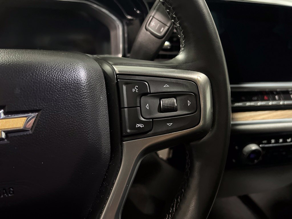 Used 2024 Chevrolet Silverado 1500 LT AWD/4WD image 28