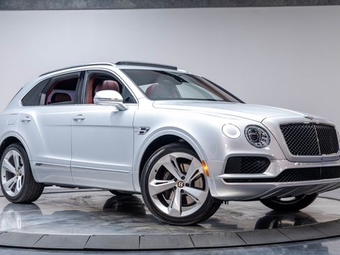 Used 2020 Bentley Bentayga AWD/4WD image 56