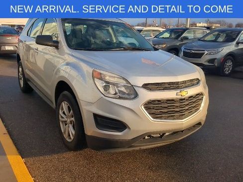 Used 2017 Chevrolet Equinox LS image 10