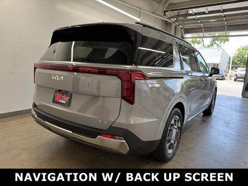 New 2026 Kia Carnival SX image 3