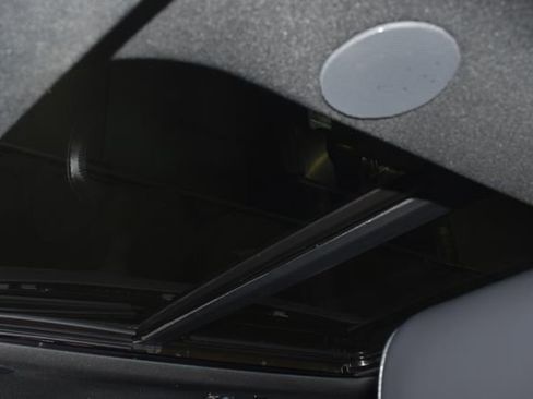 Used 2025 Ford F250 Platinum image 16