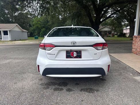 Used 2022 Toyota Corolla LE FWD image 8